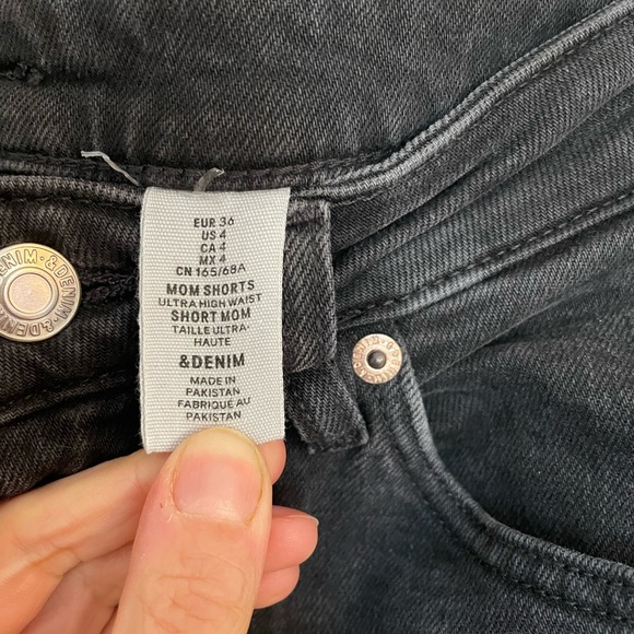 H&M High Waisted Shorts - Size 4 - Picture 3 of 5